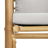 Soffa mittdel med ljusgråa dynor bambu